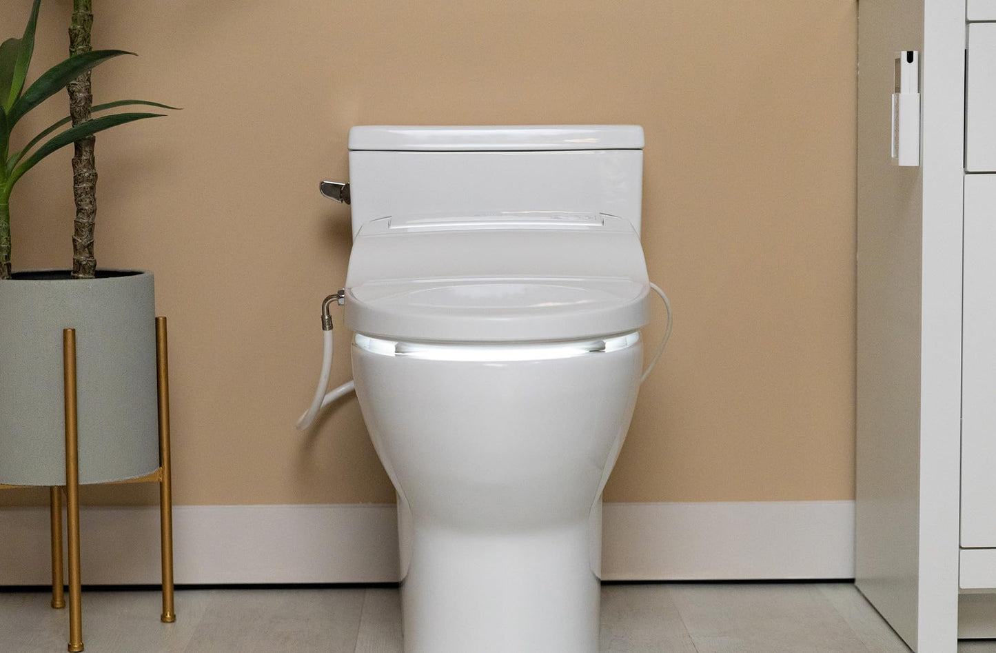 Alpha JX asiento para inodoro o bidé con tapa, color blanco, luz LED, funcionamiento silencioso, control remoto inalámbrico., JX-EW, 1460.00watts, 110.00 volts