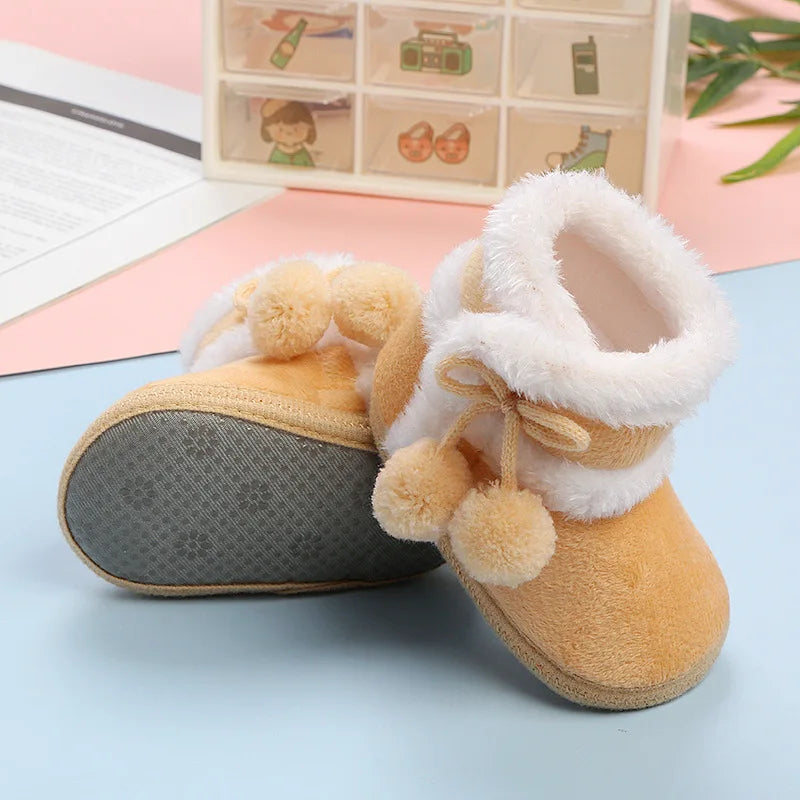 Botas cálidas de invierno para recién nacidos, zapatos de bebé, zapatillas de deporte para niños y niñas, zapatos planos de fondo suave para niños, botas de nieve cálidas de 0 a 18M