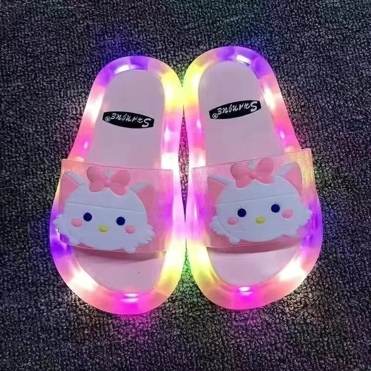 Zapatillas para niños y niñas, zapatos con estampado de animales de unicornio de dibujos animados, zapatos bonitos de moda iluminados, zapatillas de baño para niños pequeños
