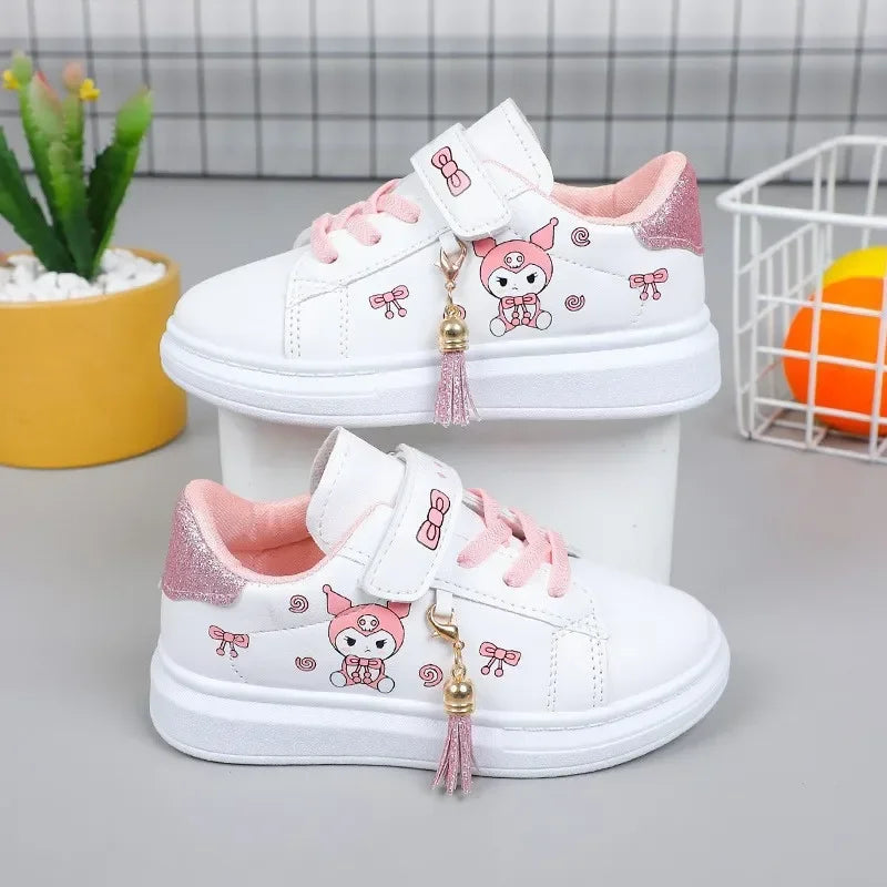 2025 zapatos blancos pequeños para niños, zapatos deportivos informales de fondo plano para estudiantes y niñas, zapatos de placa coreanos de primavera bajos