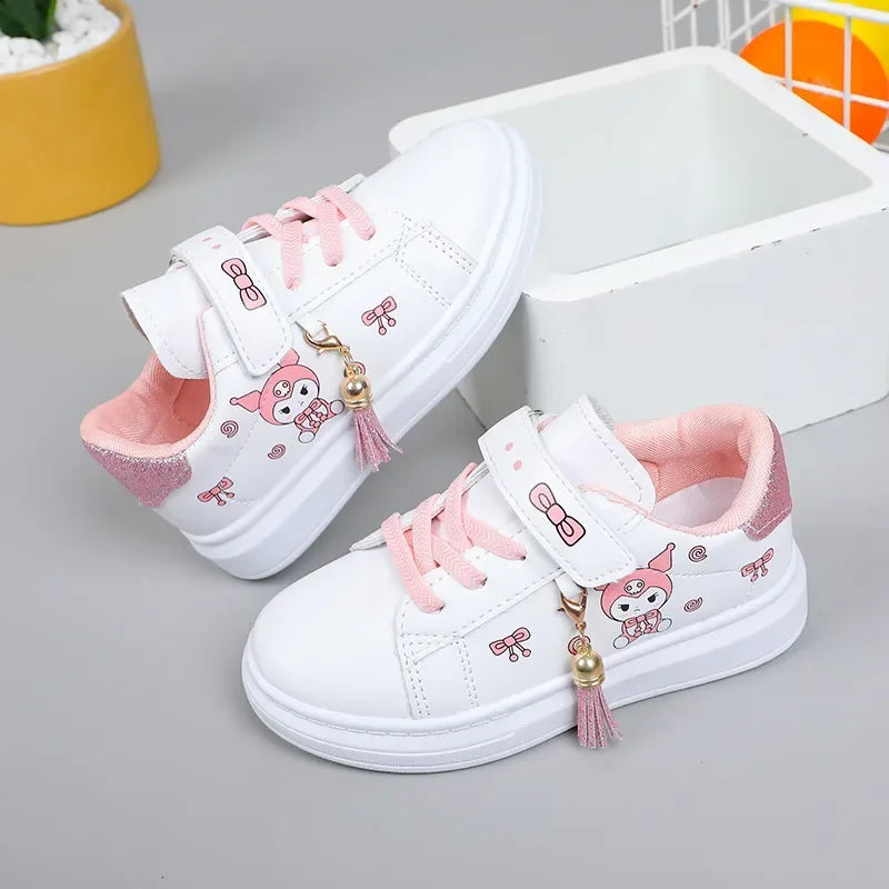 2025 zapatos blancos pequeños para niños, zapatos deportivos informales de fondo plano para estudiantes y niñas, zapatos de placa coreanos de primavera bajos