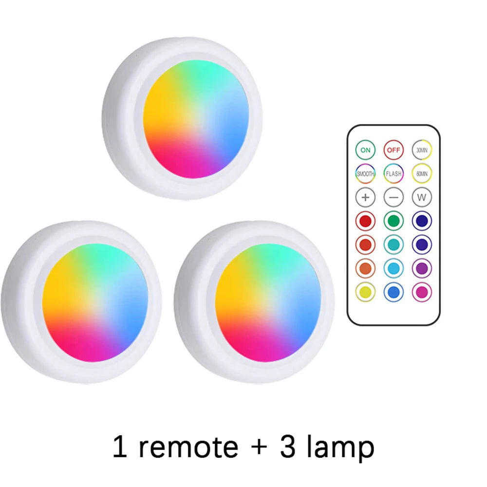 Luces LED RGB para debajo del gabinete con Control remoto, lámpara nocturna regulable inalámbrica alimentada por batería, luces LED para luz de armario del hogar