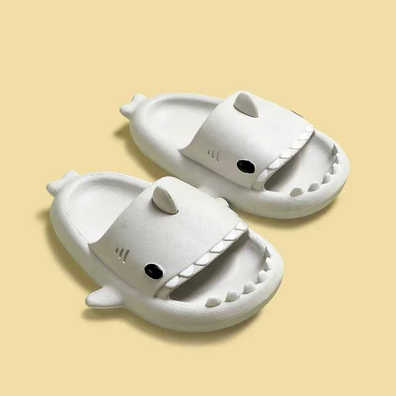 Zapatillas para niños, sandalias de tiburón de dibujos animados, zapatos de verano para niños y niñas, suela suave antideslizante