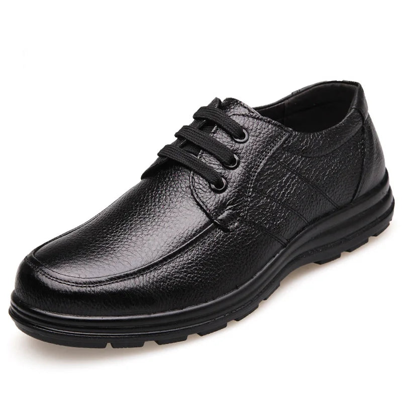 Zapatos de cuero genuino, zapatos planos informales para hombre, calzado masculino de marca de negocios de cuero de vaca, calzado suave y cómodo negro