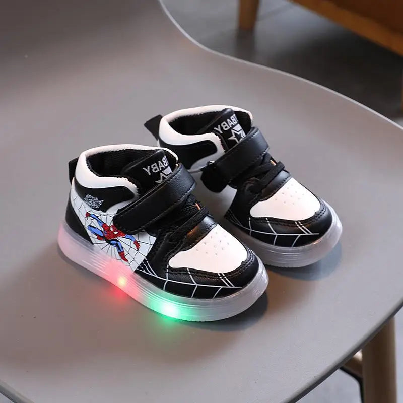 Zapatillas de deporte Disney para niños y niñas, zapatos deportivos con luz Led de Spiderman, zapatos para estudiantes, zapatos antideslizantes con gancho para niños, zapatos de cesta para exteriores