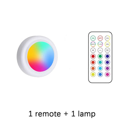 Luces LED RGB para debajo del gabinete con Control remoto, lámpara nocturna regulable inalámbrica alimentada por batería, luces LED para luz de armario del hogar