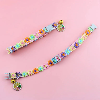 Collar para mascotas con campana, huella de dibujos animados, colorido perro, cachorro, gatito, Collar de anillo de campana de seguridad ajustable, accesorios para mascotas