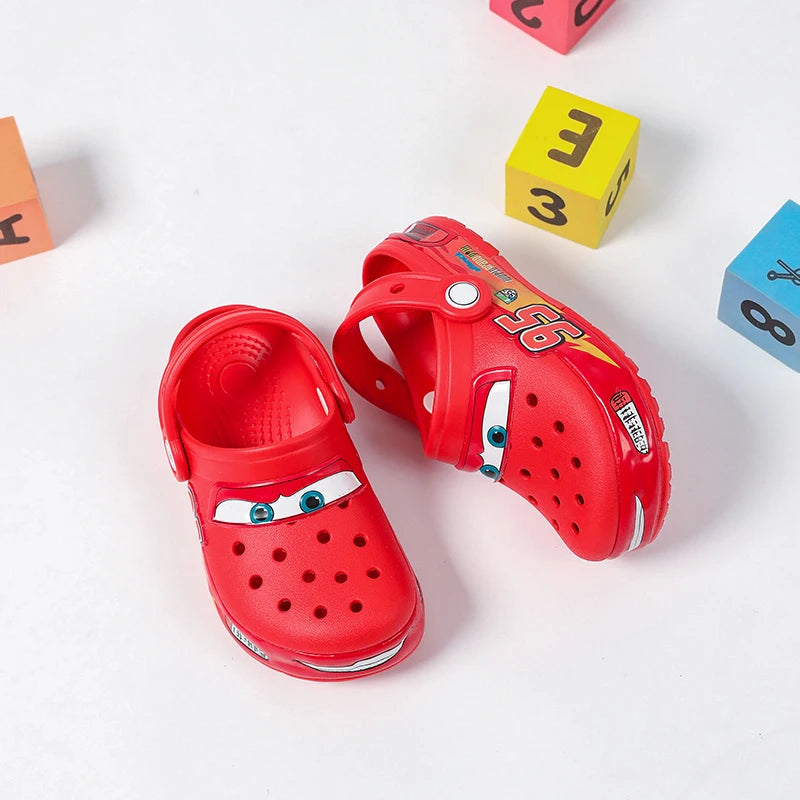 Zapatos Disney Lightning Mcqueen con luz Led para coche, zapatillas para niños, sandalias de playa de animación, regalo para niños y niñas
