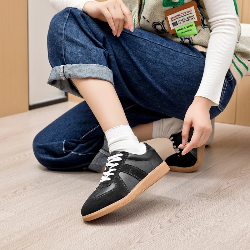 AIYUQI, zapatillas de deporte para mujer, novedad de 2025, zapatos de entrenamiento moral de cuero genuino para mujer, zapatos planos informales de primavera para mujer