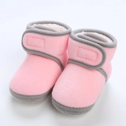 Botas cálidas de invierno para recién nacidos, zapatos de bebé, zapatillas de deporte para niños y niñas, zapatos planos de fondo suave para niños, botas de nieve cálidas de 0 a 18M