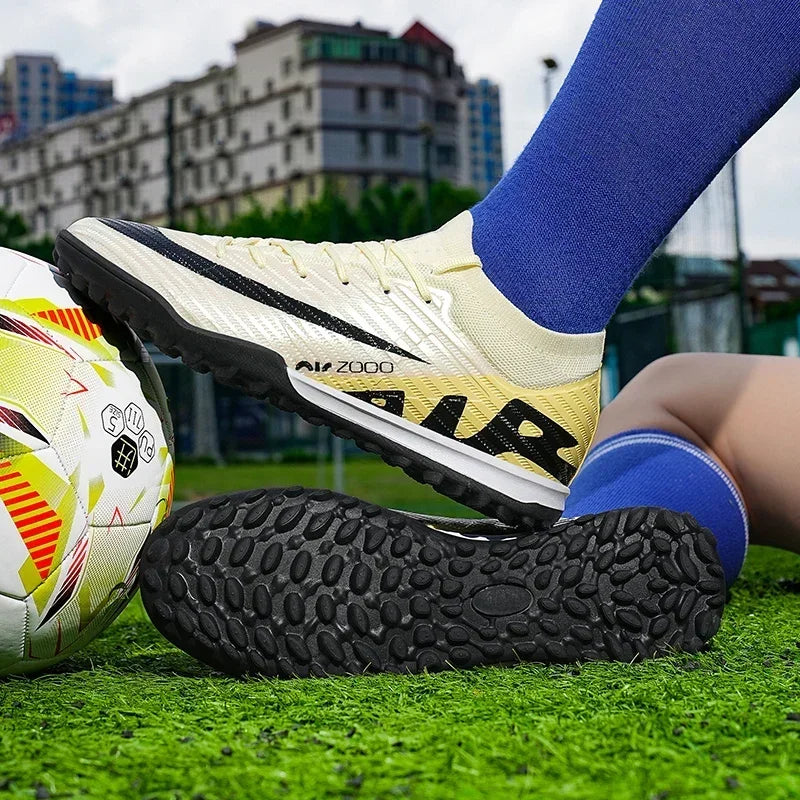 Nuevas zapatillas de deporte para hombre, botas de fútbol, botines de fútbol de caña media, zapatos de fútbol antideslizantes de alta calidad, superventas, FG/TF, fútbol sala interior