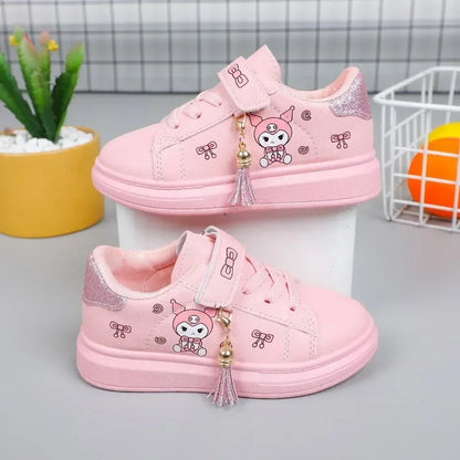 2025 zapatos blancos pequeños para niños, zapatos deportivos informales de fondo plano para estudiantes y niñas, zapatos de placa coreanos de primavera bajos