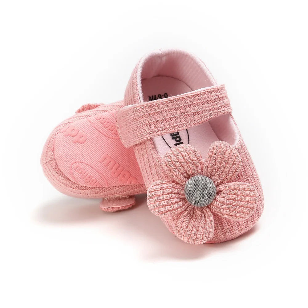 Zapatos de algodón para niñas de 0 a 18M, zapatos Retro de algodón para primavera y otoño para niños pequeños, primeros caminantes de fondo suave