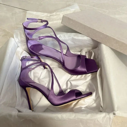 Sandalias de satén de estilo estrella para mujer, tacones altos de aguja, banda estrecha, Sexy, estilo Gladiador, zapatos de banquete de verano