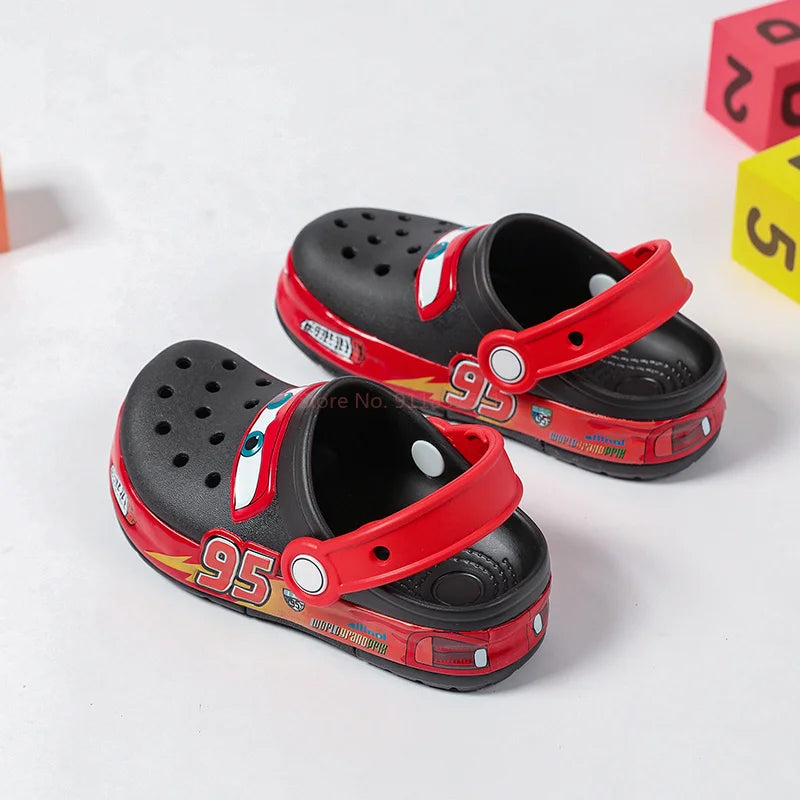 Zapatos Disney Lightning Mcqueen con luz Led para coche, zapatillas para niños, sandalias de playa de animación, regalo para niños y niñas