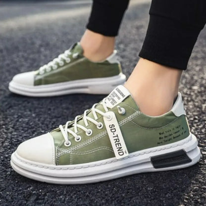 Zapatos de lona transpirables para hombre, zapatillas cómodas informales para caminar, planos con cordones, vulcanizados, a la moda, de verano, 2024