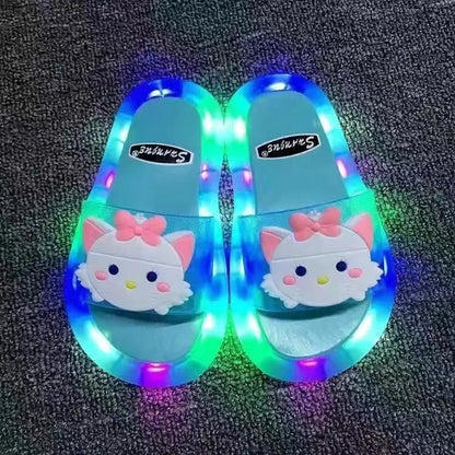 Zapatillas para niños y niñas, zapatos con estampado de animales de unicornio de dibujos animados, zapatos bonitos de moda iluminados, zapatillas de baño para niños pequeños