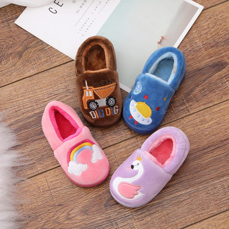 Zapatos cálidos de invierno para niños con bordado de dibujos animados, zapatos de algodón con estampado de coche para niños y niñas, zapatos de interior para el hogar