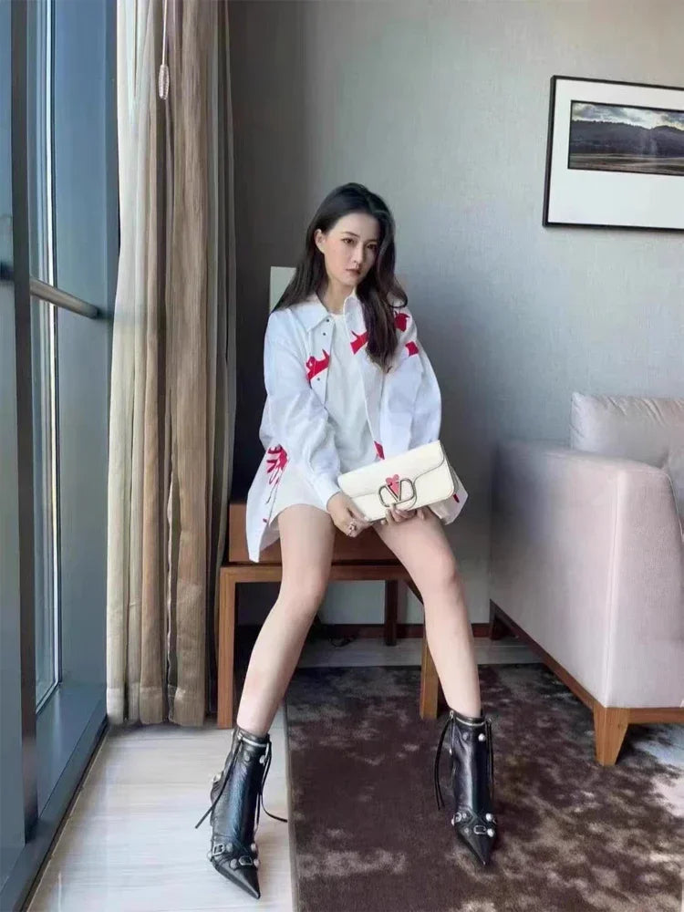 Botines de tacón alto y fino para mujer, decoración de Metal, remaches, flecos, cremallera, punta pintada, botines de motocicleta para mujer, zapatos de mujer