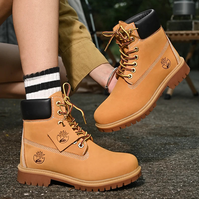 Zapatos para caminar de alta calidad para hombre, botas altas de ocio para deportes al aire libre a la moda, botas planas antideslizantes de terciopelo para invierno con cordones para hombre