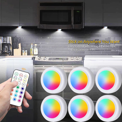 Luces LED RGB para debajo del gabinete con Control remoto, lámpara nocturna regulable inalámbrica alimentada por batería, luces LED para luz de armario del hogar