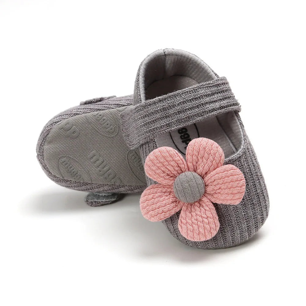 Zapatos de algodón para niñas de 0 a 18M, zapatos Retro de algodón para primavera y otoño para niños pequeños, primeros caminantes de fondo suave