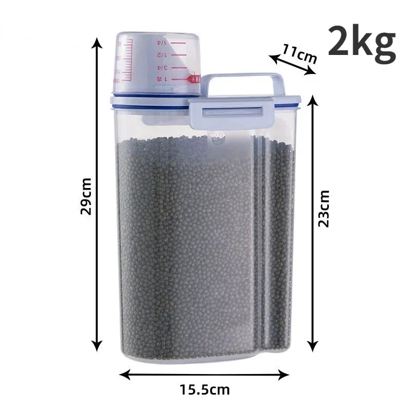 Cubo de comida para perros y gatos, tanque de almacenamiento de plástico con taza medidora, contenedor sellado a prueba de humedad, accesorios para suministros para mascotas, 1,5 kg/2kg