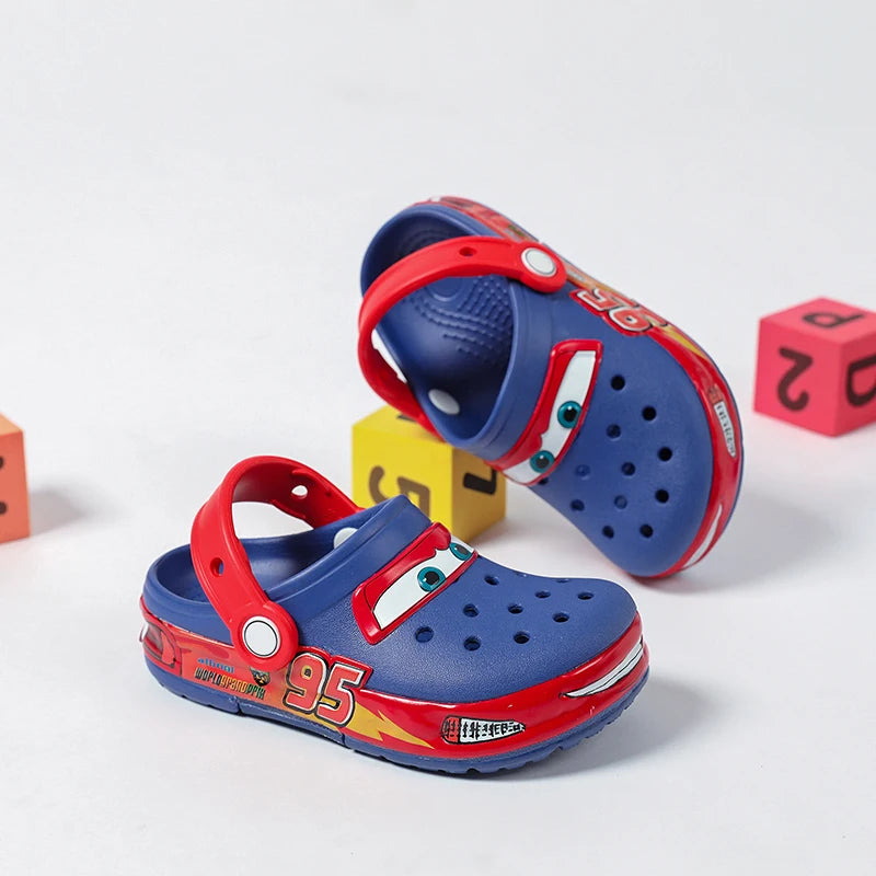 Zapatos Disney Lightning Mcqueen con luz Led para coche, zapatillas para niños, sandalias de playa de animación, regalo para niños y niñas