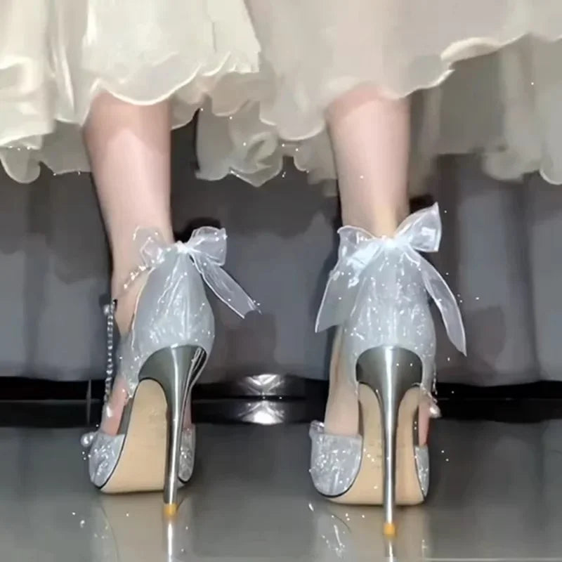 Zapatos de boda para mujer, sandalias de satén con lazo de cristal, zapatos transparentes de tacón alto para fiesta y graduación, 2023