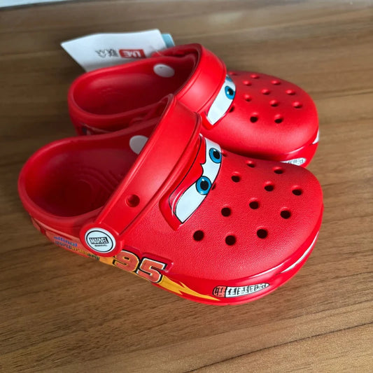 Zapatos Disney Lightning Mcqueen con luz Led para coche, zapatillas para niños, sandalias de playa de animación, regalo para niños y niñas