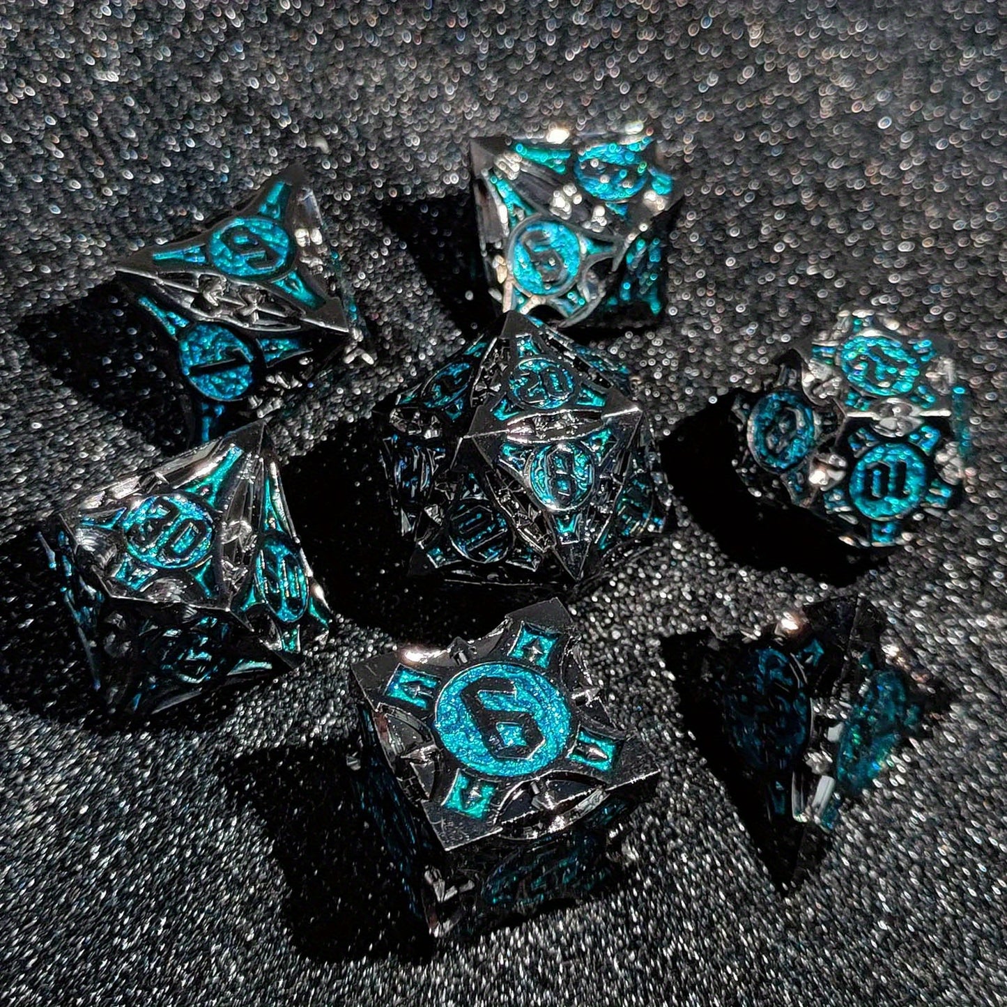 Ultimate RPG Experience: 7-Piece Stylish Metal Dice Set - Precision & Durability for Tabletop Games | Perfect Gamer Gift